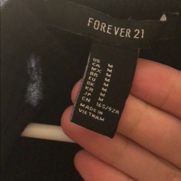 Black dress - Picture 3 of 3